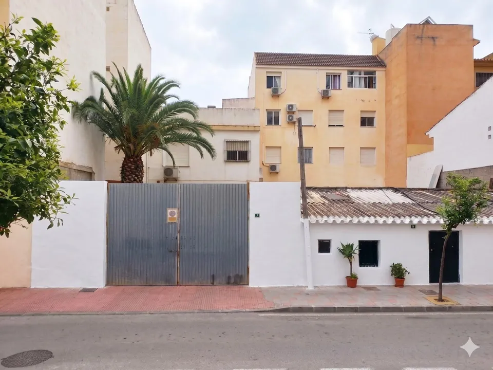 Helårsgrund i Fuengirola, Malaga - foto 1