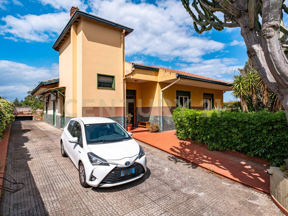 Villa in Tremestieri Etneo, Catania - foto 1