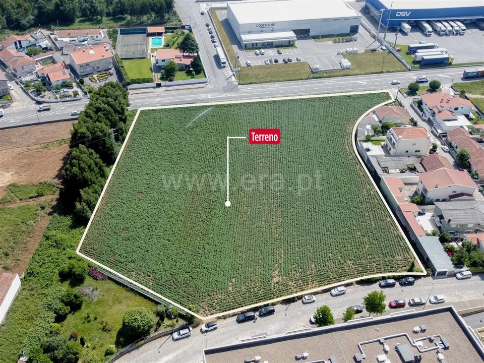 Helårsgrund i Maia, Porto - foto 1