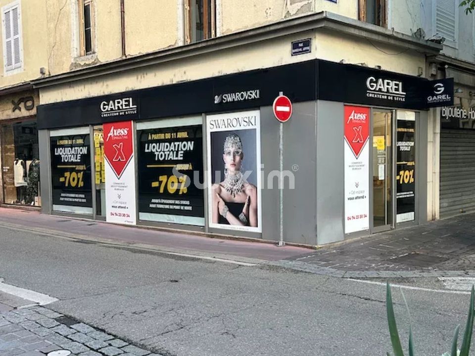 L'establiment comercial a Bourg-en-Bresse, Ain - foto 1