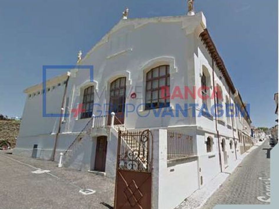 Erhvervsejendom i Evora, Evora - foto 1