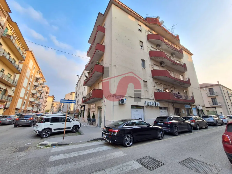 Lejlighed i Benevento, Benevento - foto 1