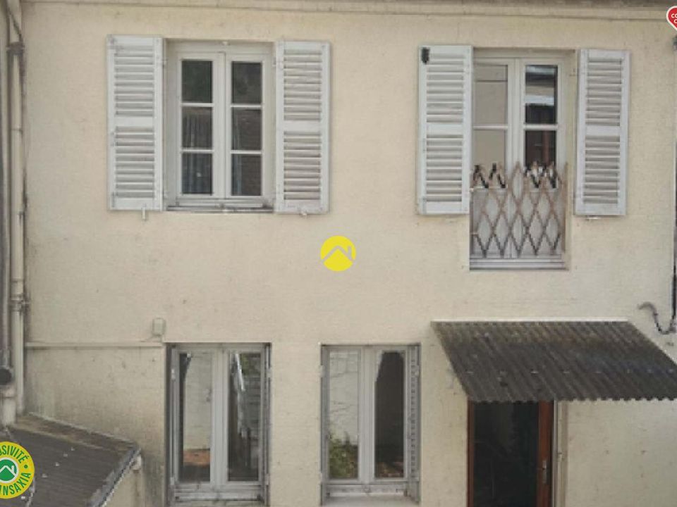 Villa i Bourbon-l'Archambault, Allier - foto 1