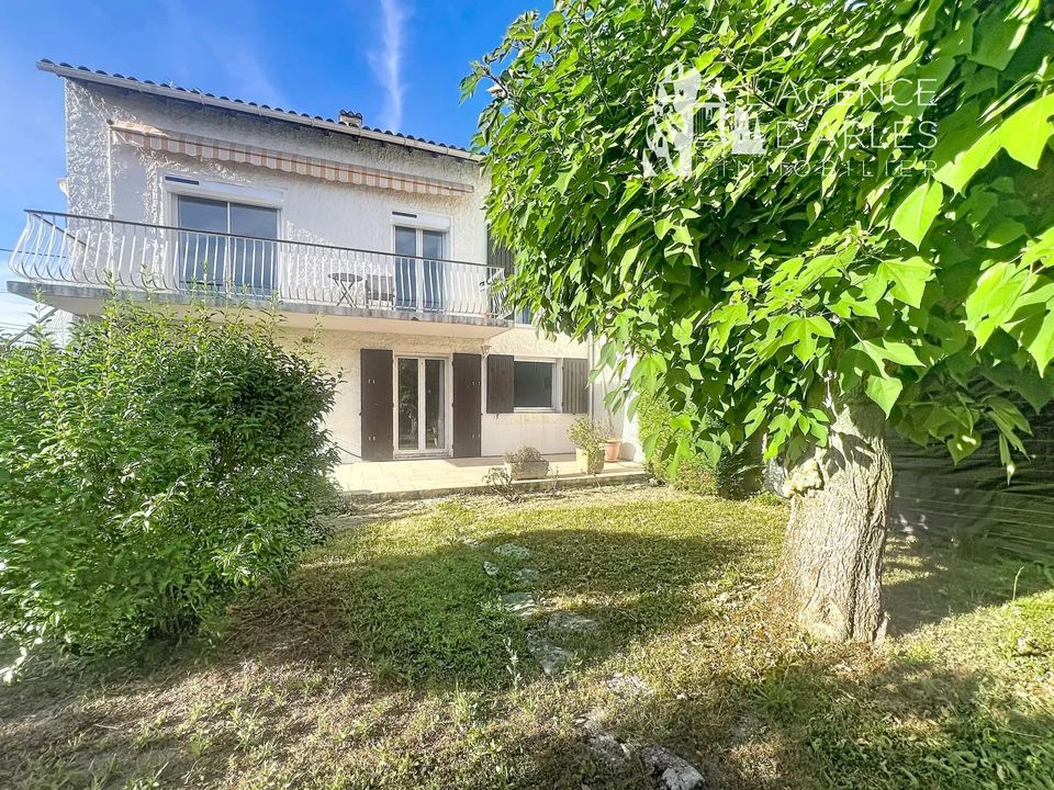 Villa i Arles, Bouches-du-Rhone - foto 1