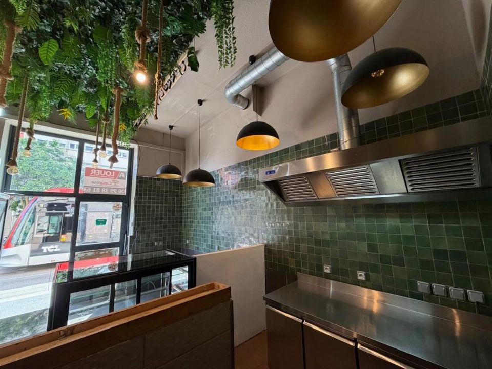Erhvervsejendom i Villeurbanne, Rhone - foto 3