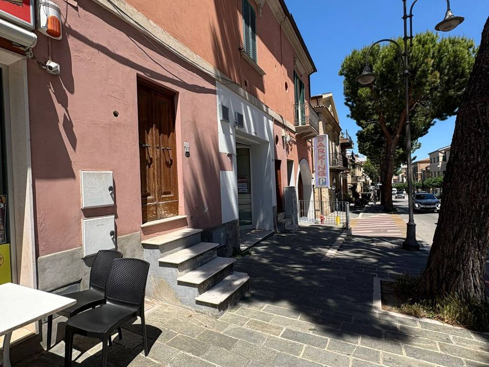 Erhvervsejendom i Vasto, Chieti - foto 2
