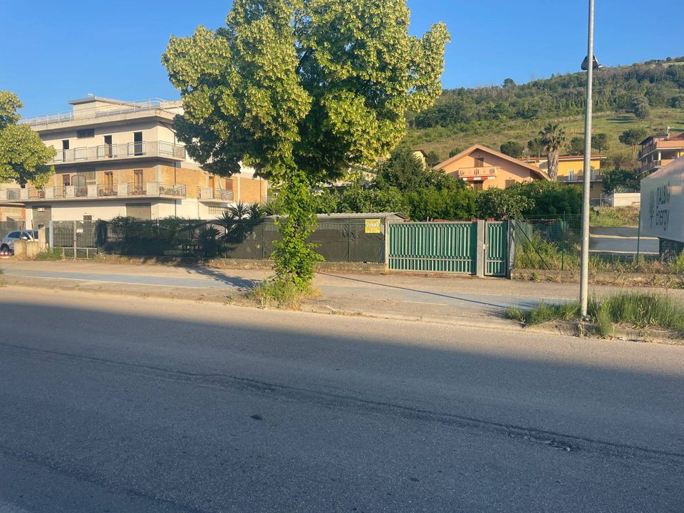 Helårsgrund i Colonnella, Teramo - foto 1