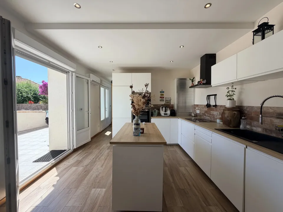 Villa i La Ciotat, Bouches-du-Rhone - foto 1