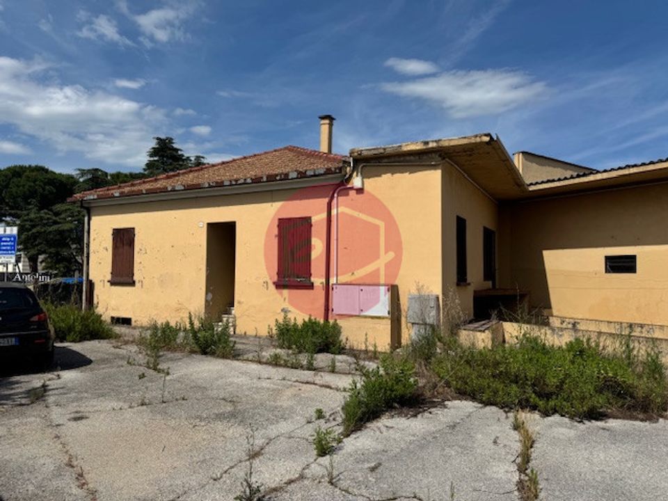Villa - Santarcangelo Di Romagna, Rimini - photo 1