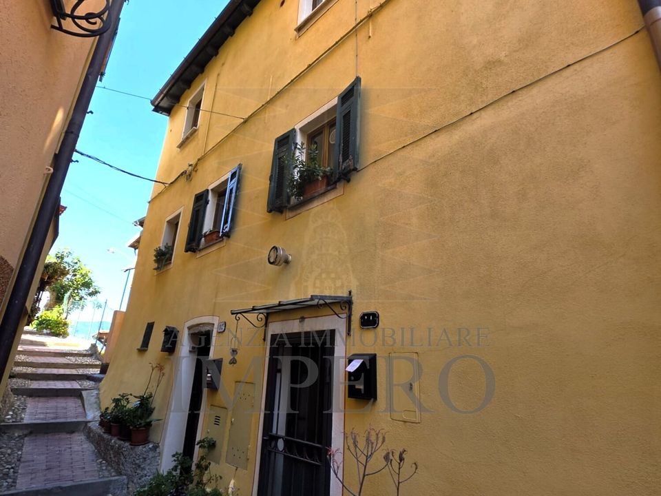 Lejlighed i Ventimiglia, Imperia - foto 1