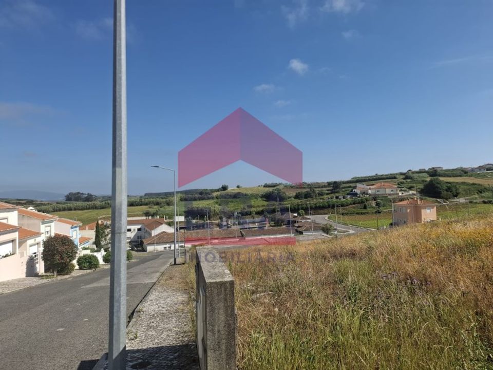 Helårsgrund i Lourinha, Lisbon - foto 1