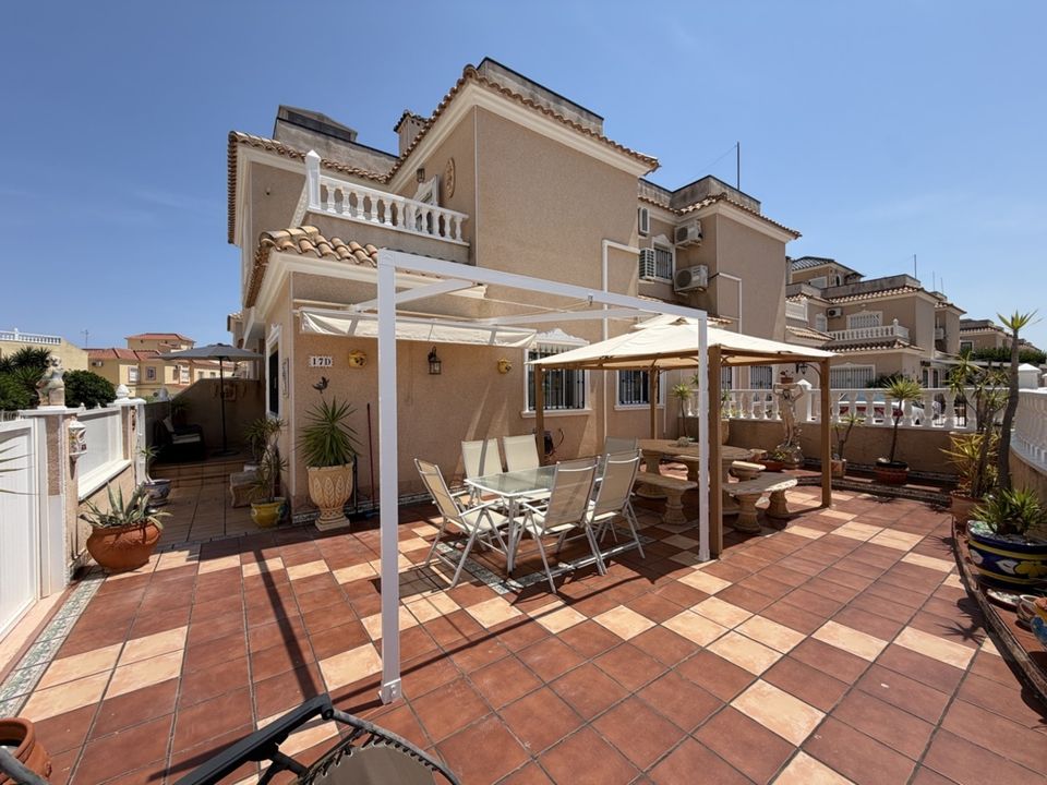 Byhus i La Zenia, Alicante - foto 1