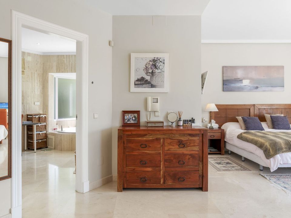 Villa i El Paraiso, Malaga - foto 4