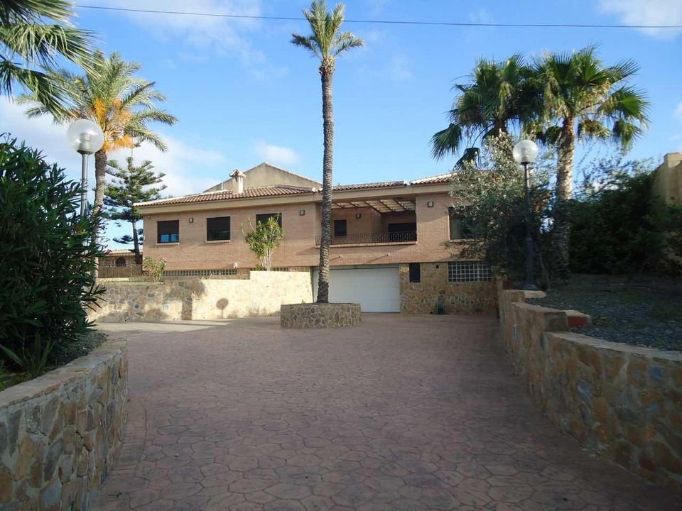 Villa en Alicante, Alicante - foto 2