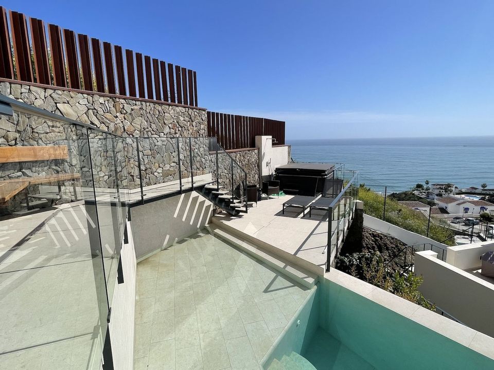 Villa i Torrox Costa, Malaga - foto 1