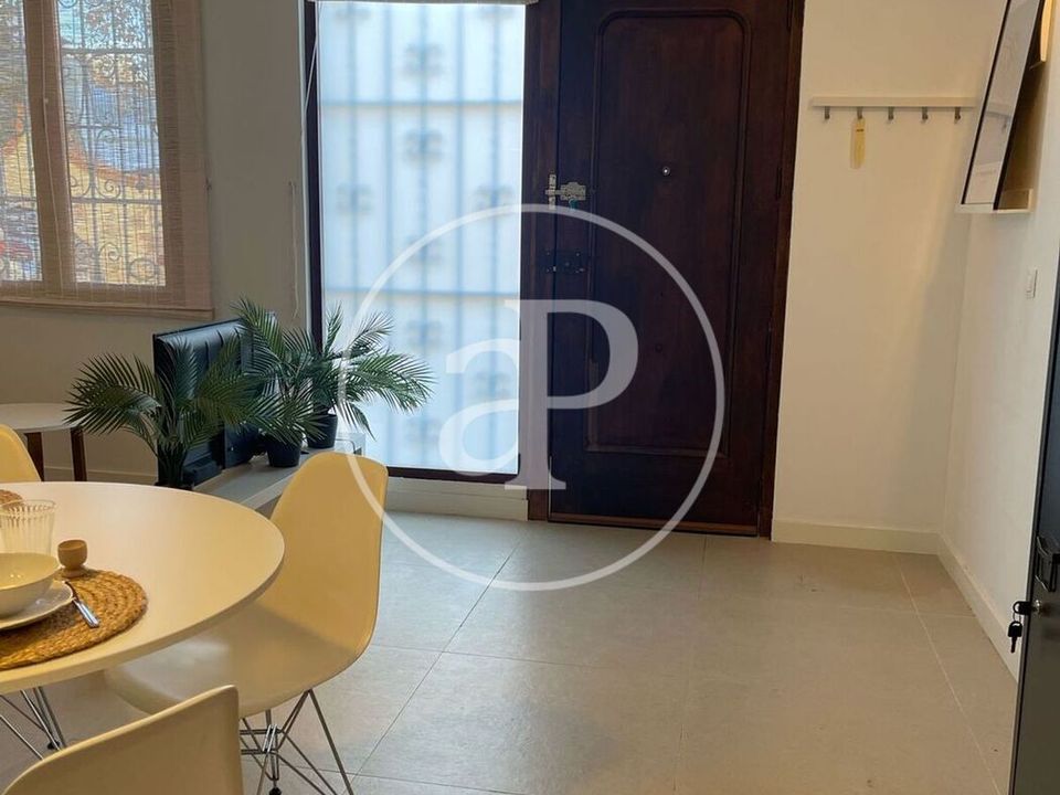 Apartment in Valencia, Valencia - photo 3