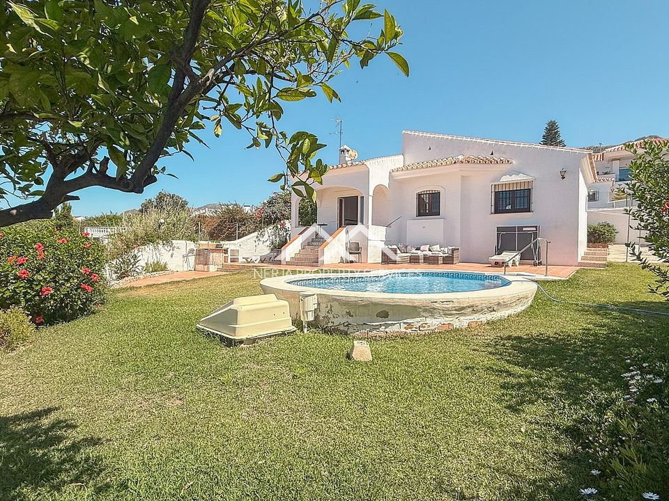 Villa i Nerja, Malaga - foto 1