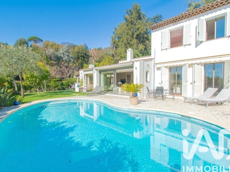 Villa i Villeneuve-Loubet, Alpes-Maritimes - foto 2