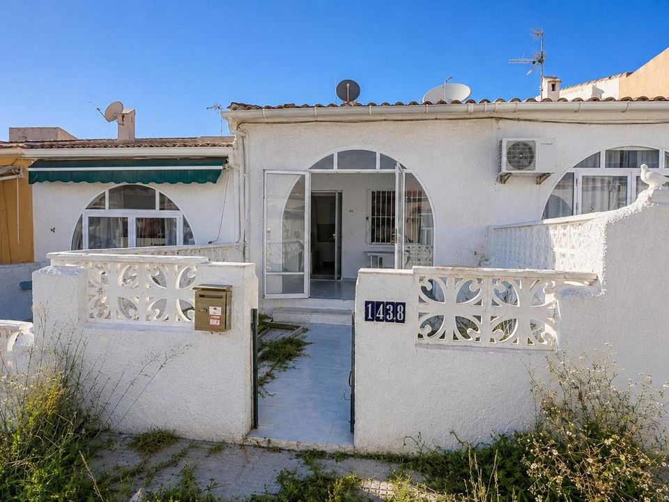 Byhus i El Chaparral, Alicante - foto 1