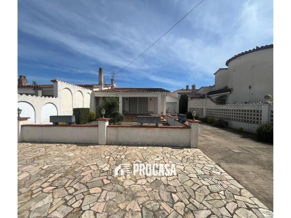 Villa i Empuriabrava, Gerona - foto 1