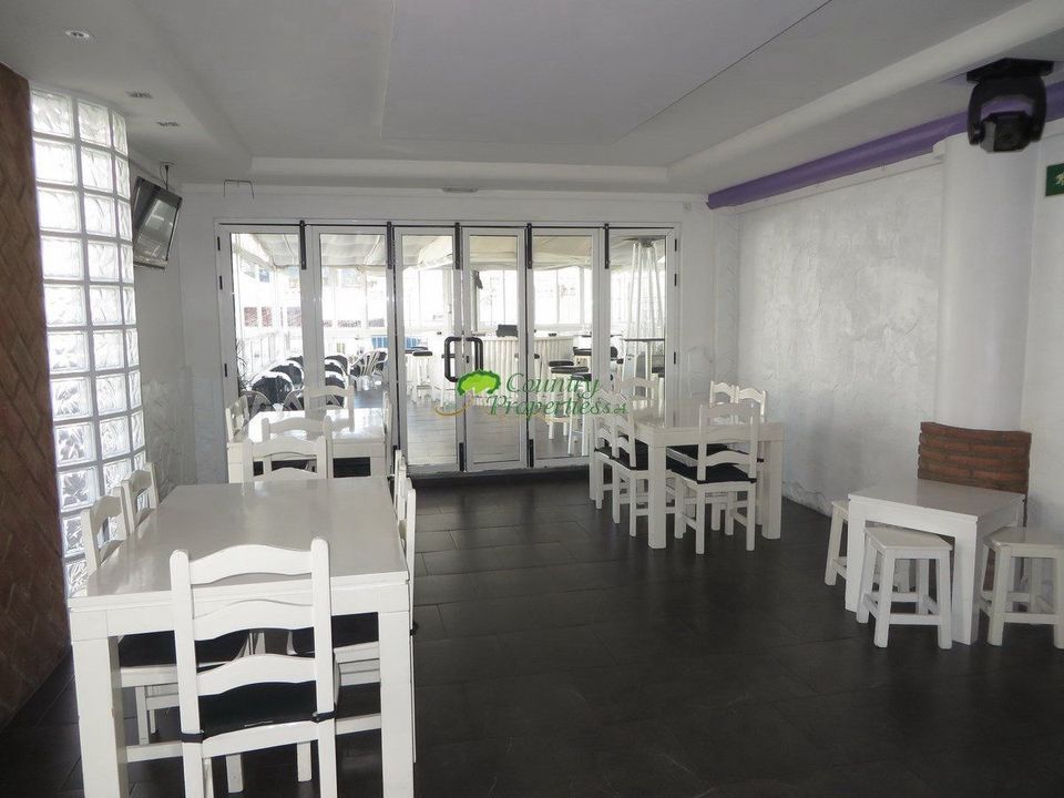 Erhvervsejendom i Competa, Malaga - foto 2