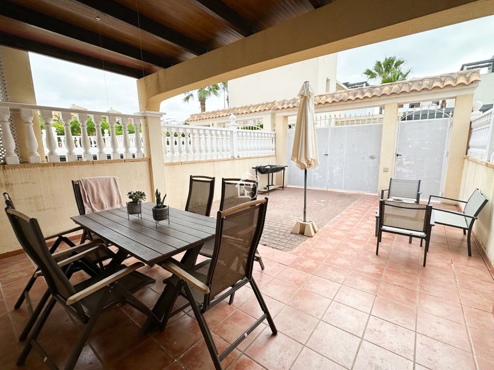 Villa in Orihuela Costa, Alicante - photo 2