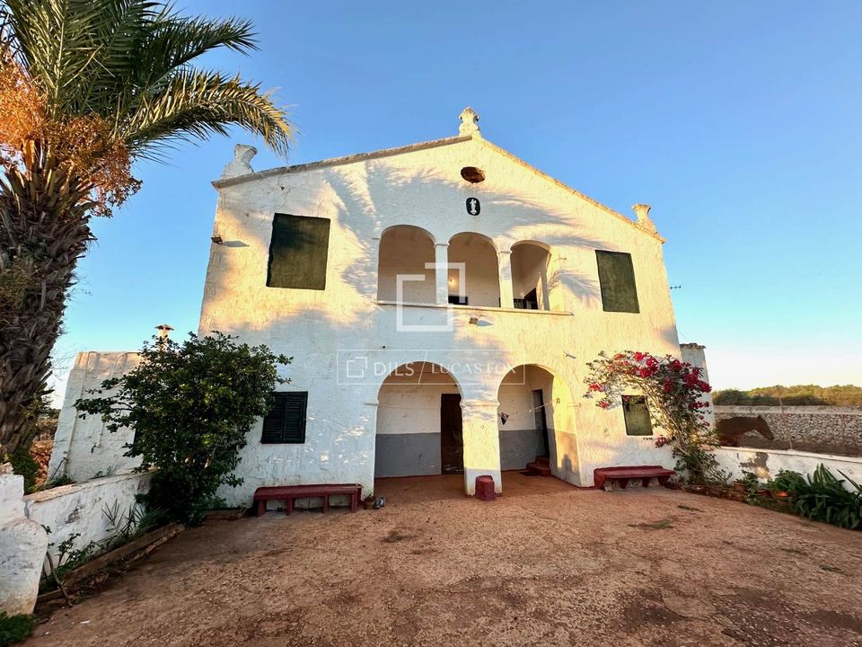 Landejendom i Ciutadella De Menorca, Menorca - foto 1