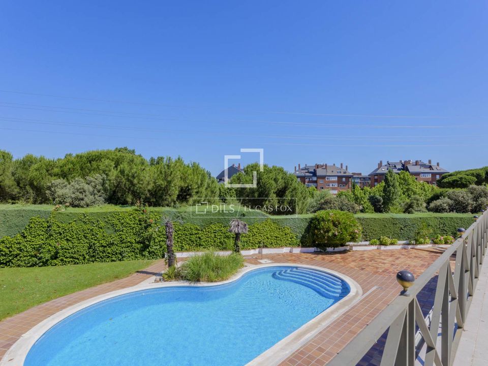Villa i Pozuelo De Alarcon, Madrid - foto 2