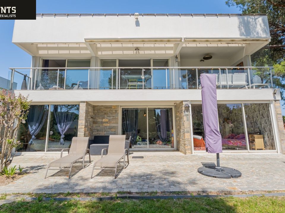 Villa i Villeneuve-Loubet, Alpes-Maritimes - foto 2