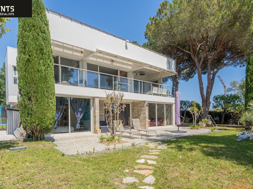 Villa i Villeneuve-Loubet, Alpes-Maritimes - foto 3