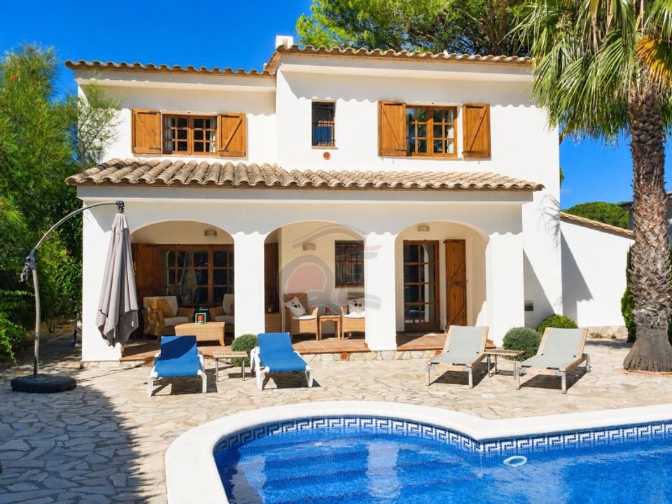 Villa en Calonge, Gerona - foto 1