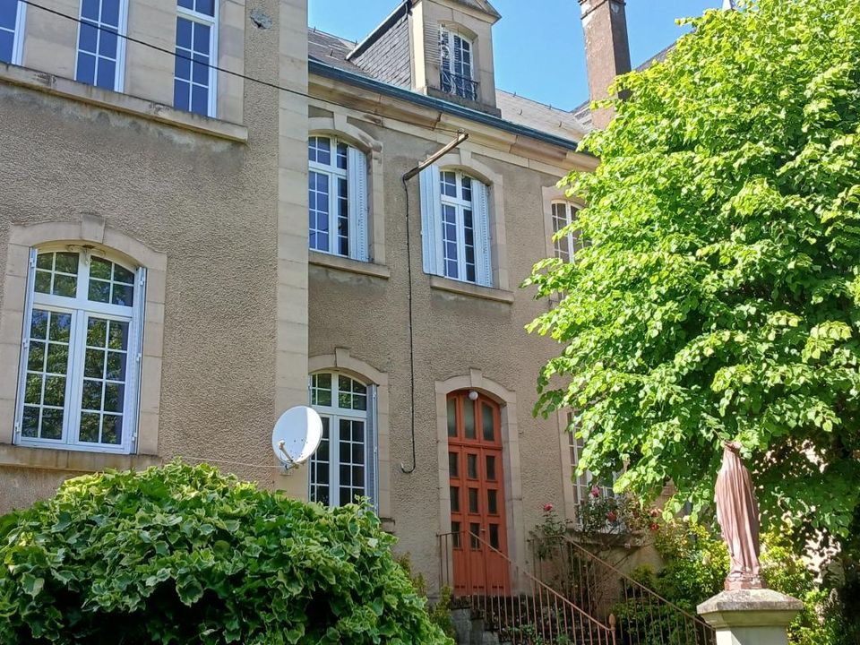 Villa i Luxeuil-les-Bains, Haute-Saone - foto 1