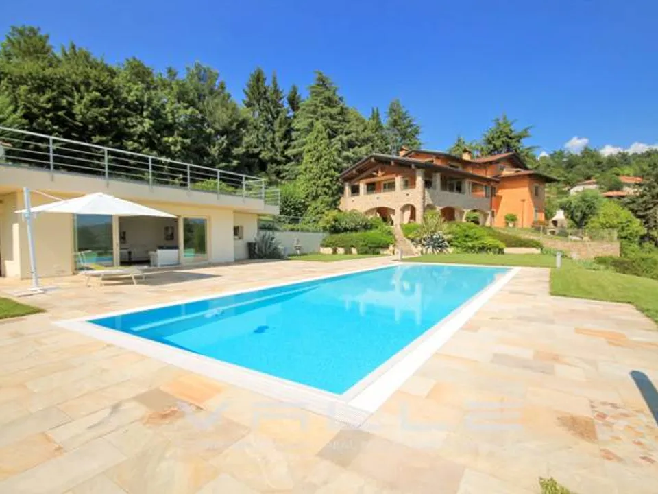 Villa i Cenate Sotto, Bergamo - foto 1