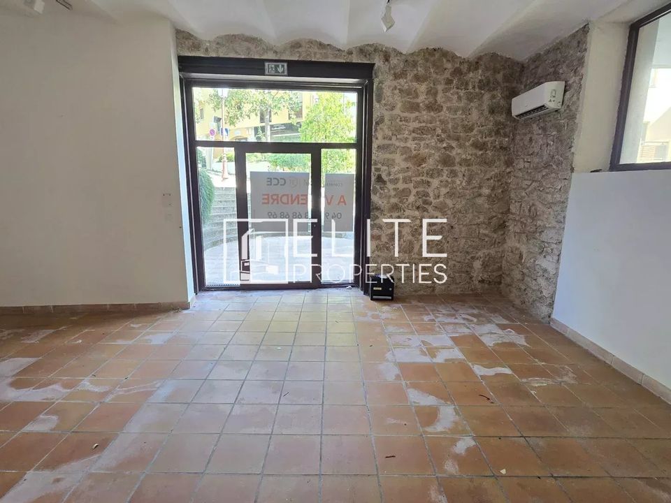 Erhvervsejendom i Mougins, Alpes-Maritimes - foto 2
