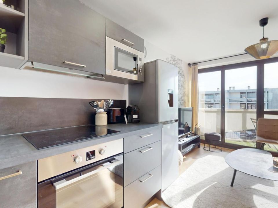 Apartment in Bordeaux, Gironde - photo 3
