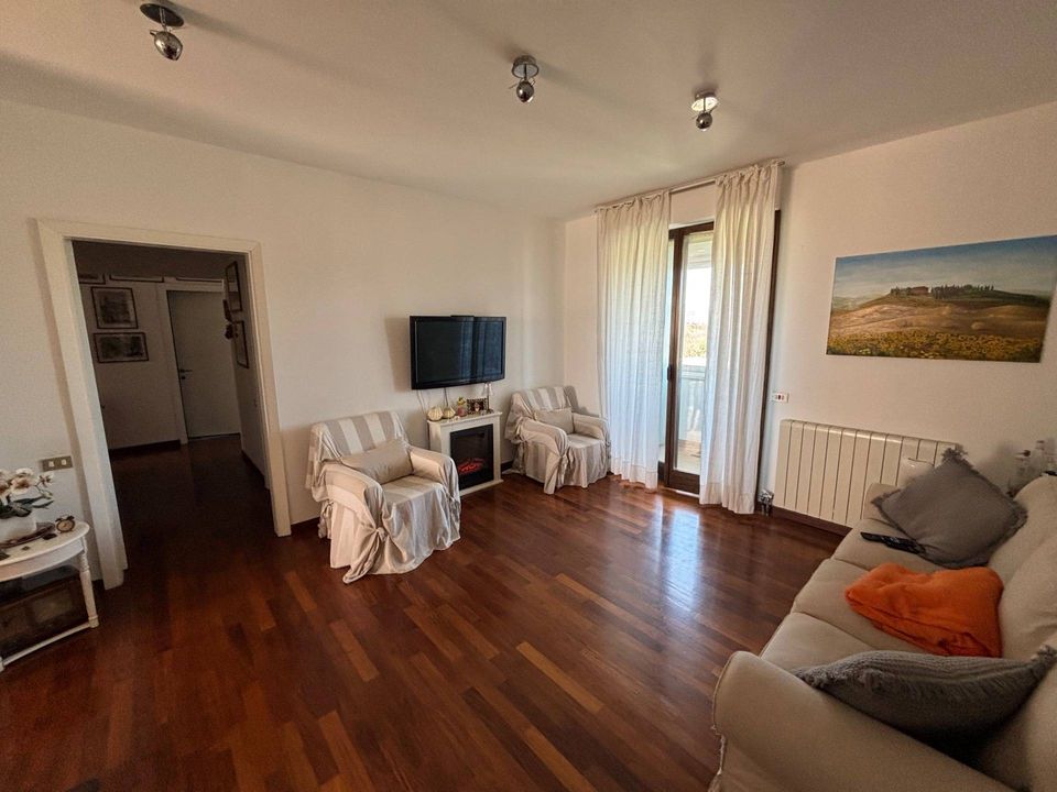Lejlighed i Arezzo, Arezzo - foto 2