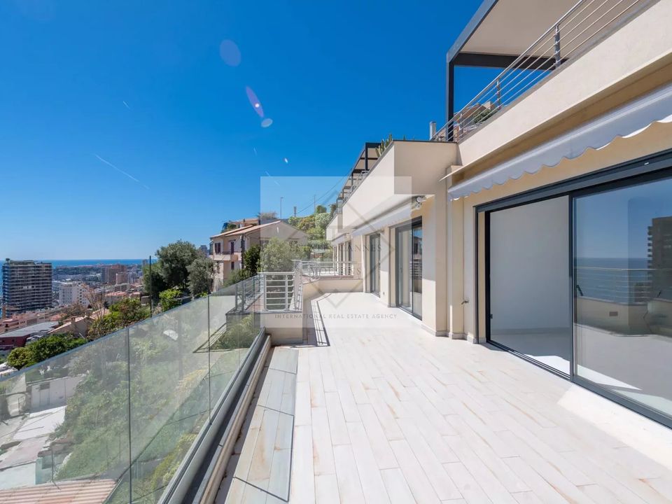 Lejlighed i Roquebrune-Cap-Martin, Alpes-Maritimes - foto 1