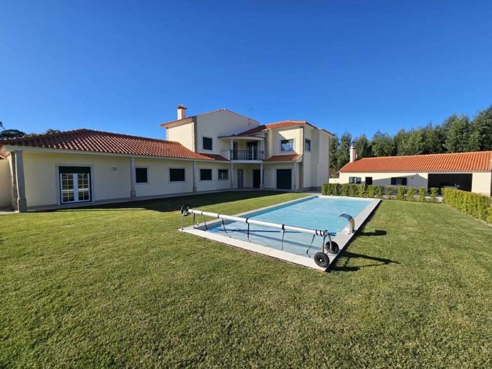 Villa i Santo Onofre e Serra do Bouro, Leiria - bilde 1