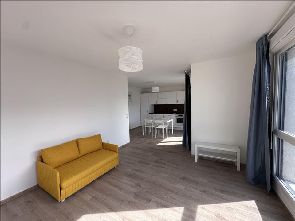 Apartment in Conflans-Sainte-Honorine, Yvelines - photo 1
