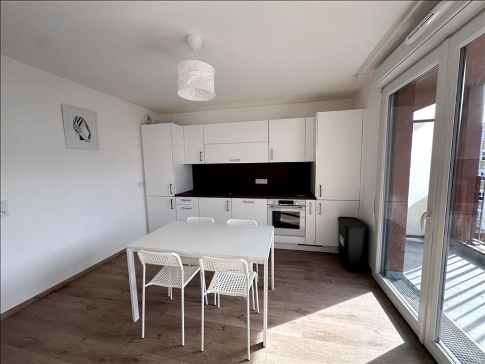 Apartment in Conflans-Sainte-Honorine, Yvelines - photo 3