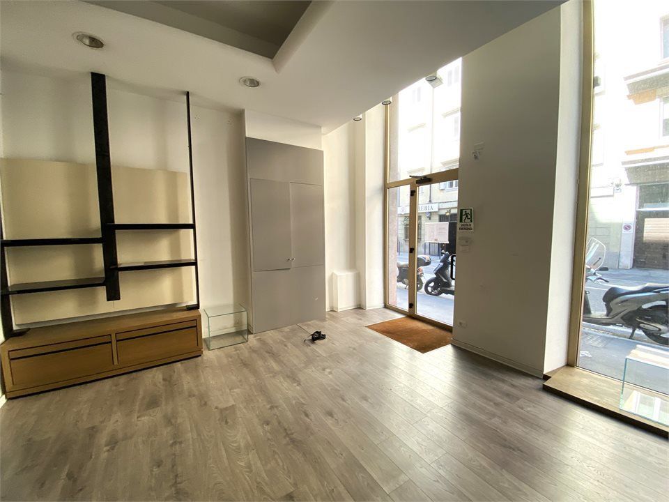 L'establiment comercial a Trieste, Trieste - foto 3