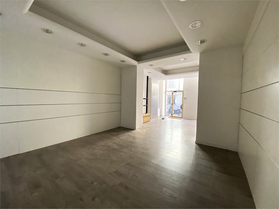 L'establiment comercial a Trieste, Trieste - foto 4