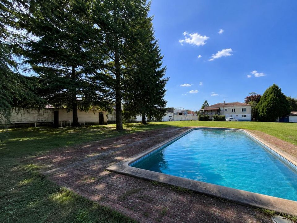 Villa i Jonzac, Charente-Maritime - bilde 1