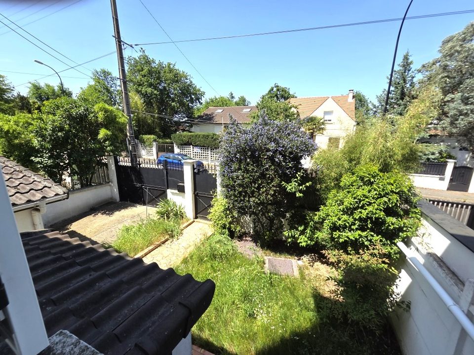 Villa i Neuilly-Plaisance, Seine-Saint-Denis - foto 1