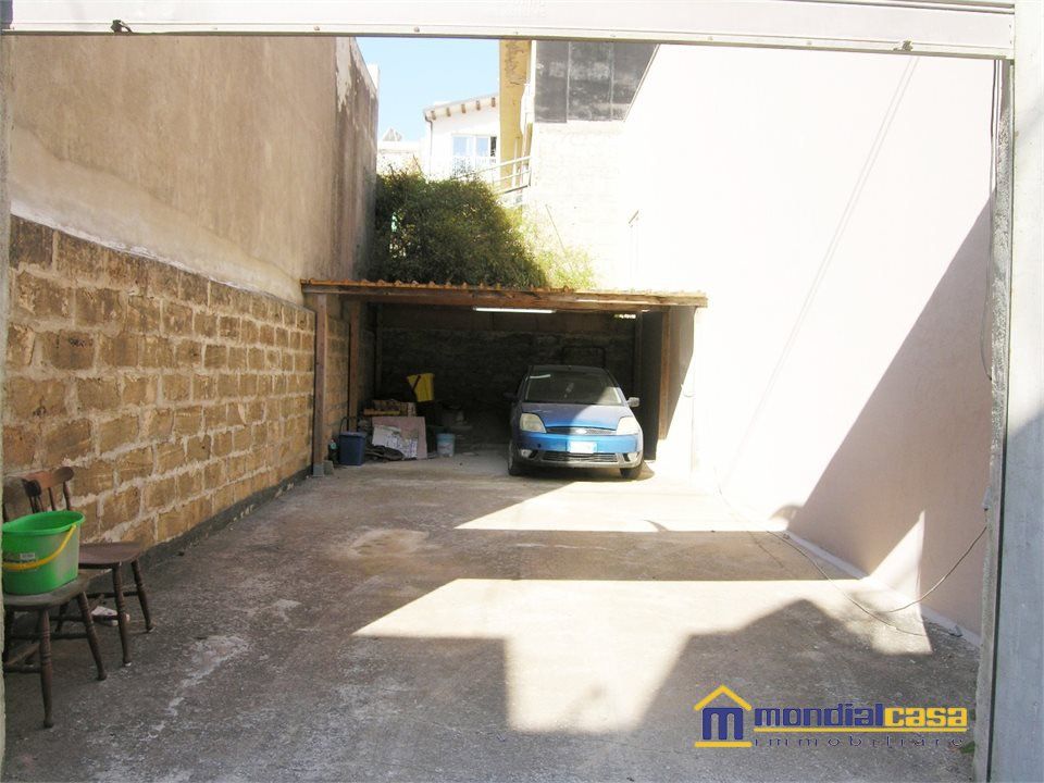 Parkeringsplads i Pachino, Siracusa - foto 2