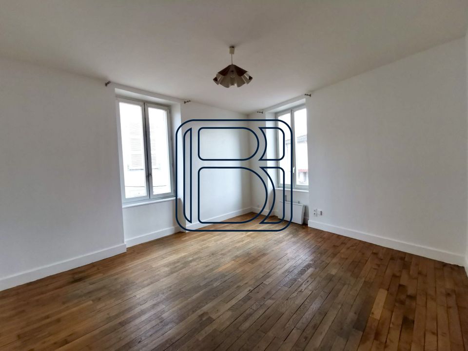 Apartment in Ambert, Puy-de-Dome - photo 4