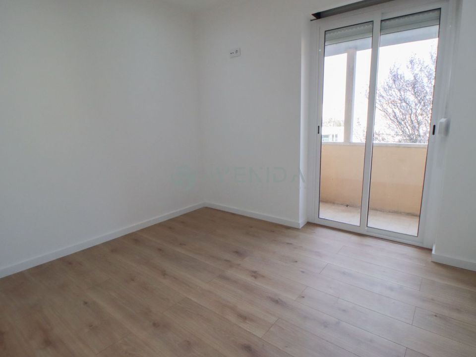 Lejlighed i Amadora, Lisbon - foto 4
