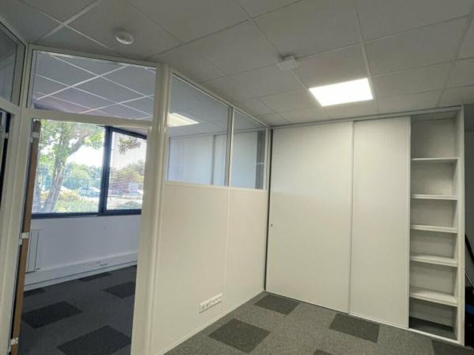 L'establiment comercial a Vannes, Morbihan - foto 3