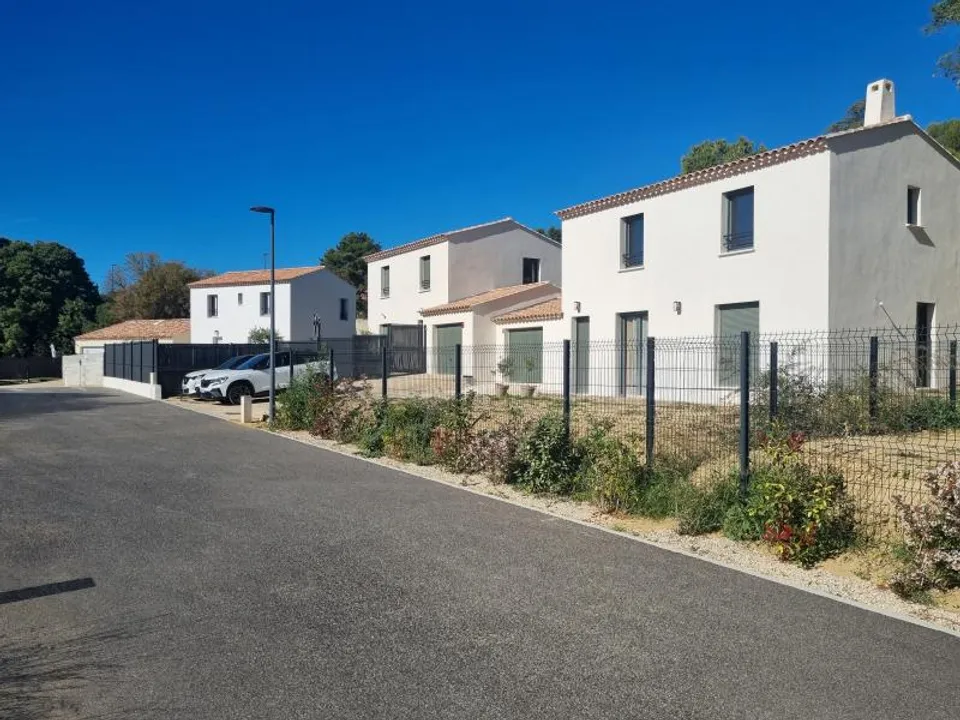 Helårsgrund i Cadenet, Vaucluse - foto 1
