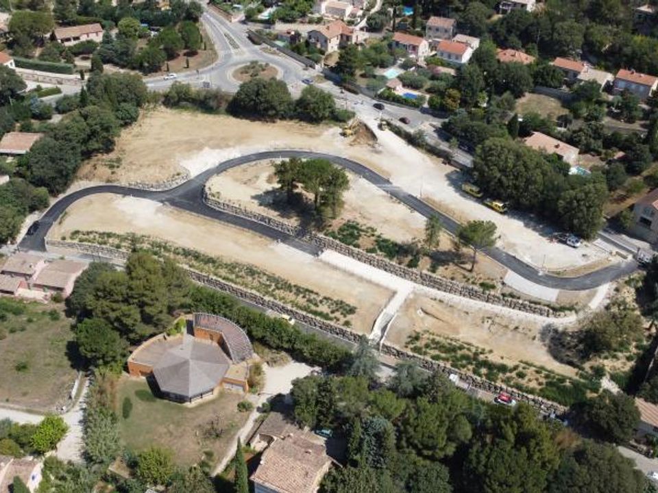 Helårsgrund i Cadenet, Vaucluse - foto 4